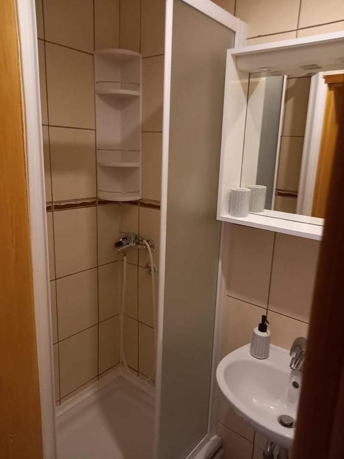 Studio Darija For 2 Persons S Terasom Wi-Fi & Parking Apartment Makarska Exterior photo